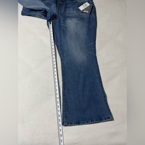 NWT‎ Democracy Ab Solution 46x30 High Rise Itty Bitty Boot Jeggings Stretch 23W - Picture 3 of 9